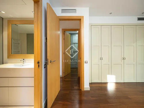 4 Bedrooms Apartment in abadessa olzet