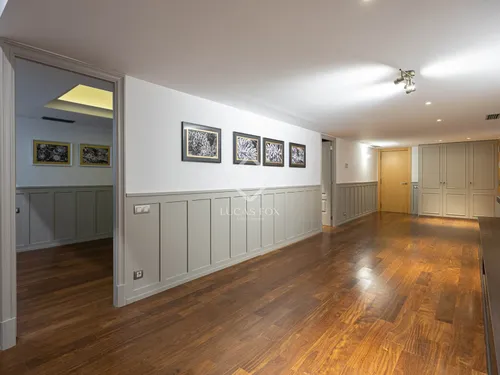 4 Bedrooms Apartment in abadessa olzet