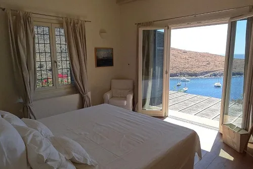 4 Bedrooms Villa in AEGINA