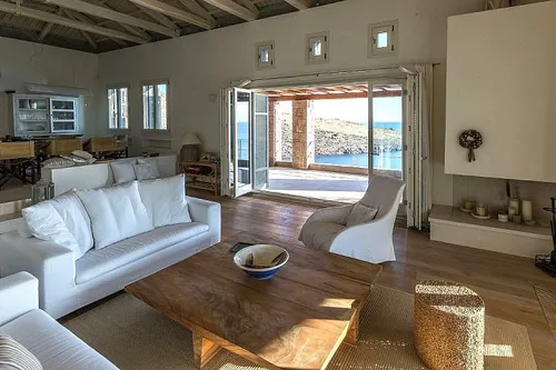 4 Bedrooms Villa in AEGINA