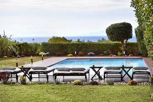 3 Bedrooms Villa in SARONIDA