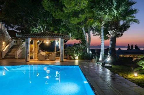 9 Bedrooms Villa in ERMIONI