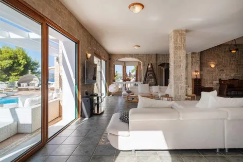 9 Bedrooms Villa in ERMIONI