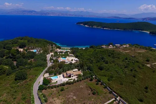 4 Bedrooms Villa in KASSIOPI