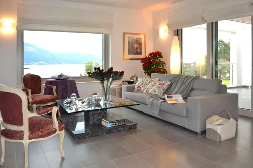 5 Bedrooms Villa in DASSIA