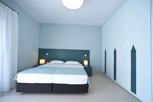 5 Bedrooms Villa in DASSIA