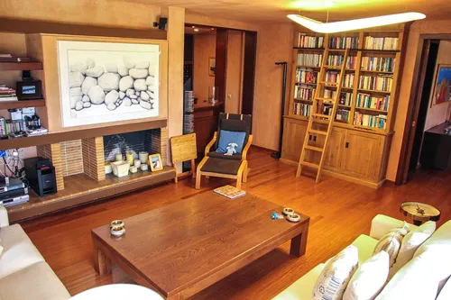 5 Bedrooms Villa in EKALI