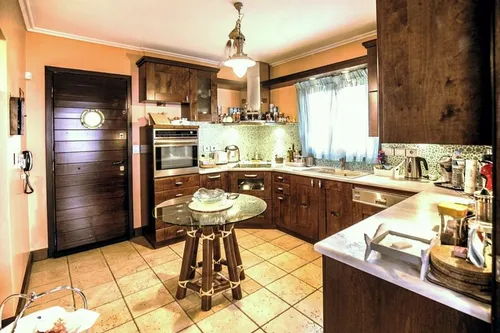 5 Bedrooms Villa in KERATEA