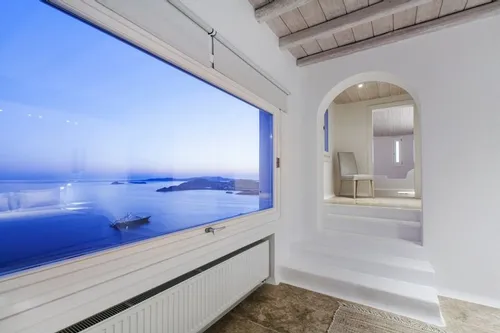 6 Bedrooms Villa in AGIOS LAZAROS