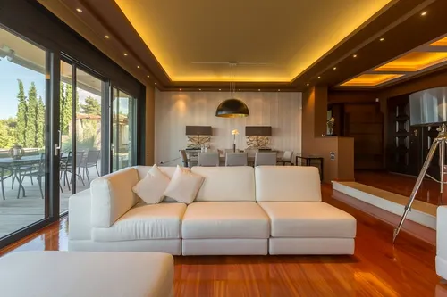 4 Bedrooms Villa in OROPOS