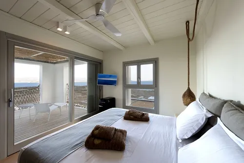 5 Bedrooms Villa in AMPELAS