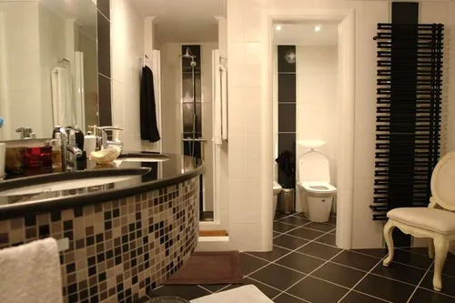 4 Bedrooms Apartment in GLYFADA