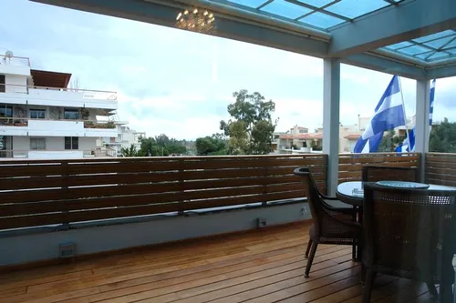4 Bedrooms Apartment in GLYFADA