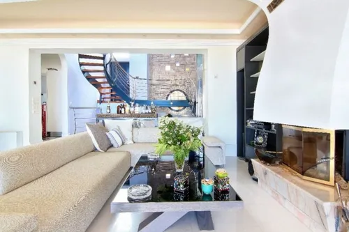 4 Bedrooms Villa in VOULA