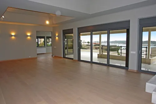  Apartment in VOULIAGMENI
