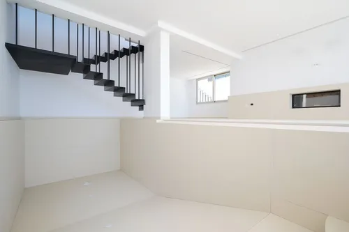 4 Bedrooms Villa in SARONIDA