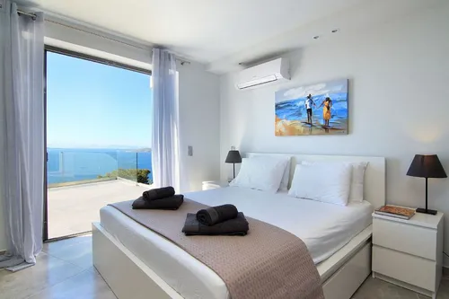 4 Bedrooms Villa in LAGONISI