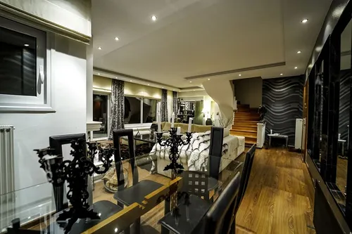 2 Bedrooms Villa in SARONIDA