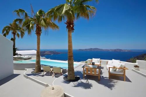 3 Bedrooms Villa in FIROSTEFANI