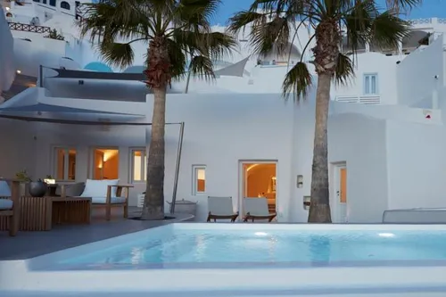 3 Bedrooms Villa in FIROSTEFANI