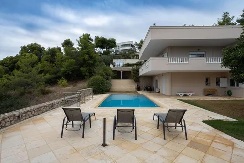 8 Bedrooms Villa in PORTO HELI