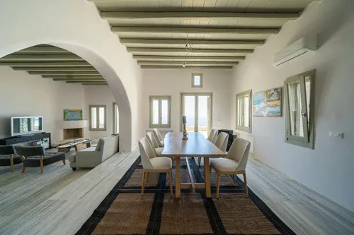 6 Bedrooms Villa in FAROS