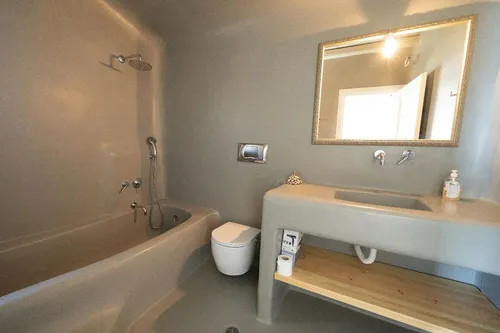 6 Bedrooms Villa in FAROS