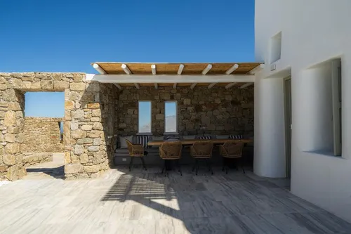 6 Bedrooms Villa in FAROS
