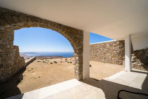 6 Bedrooms Villa in FAROS