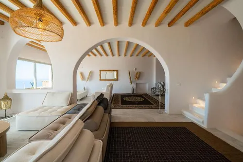 8 Bedrooms Villa in FAROS