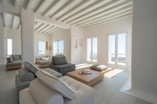 8 Bedrooms Villa in FAROS