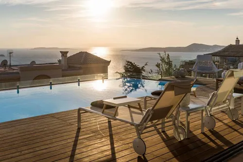 6 Bedrooms Villa in AGIA MARINA