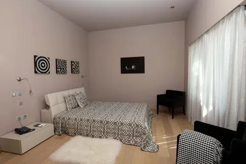 6 Bedrooms Villa in AGIA MARINA