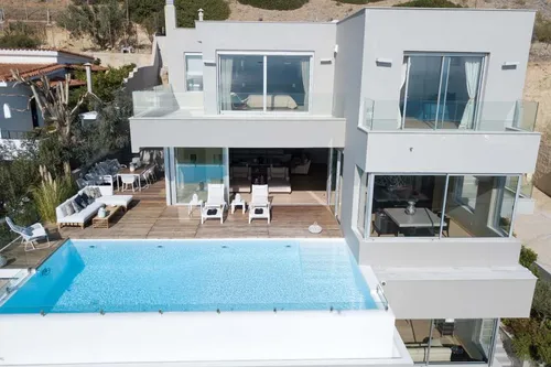 6 Bedrooms Villa in AGIA MARINA