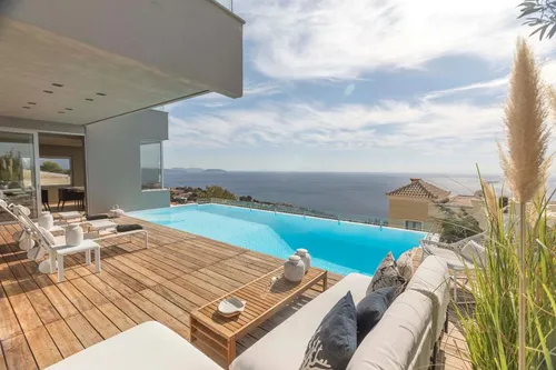 6 Bedrooms Villa in AGIA MARINA