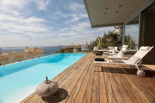 6 Bedrooms Villa in AGIA MARINA