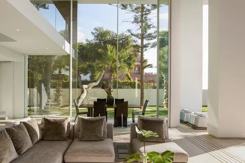 3 Bedrooms Apartment in GLYFADA