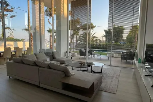 3 Bedrooms Apartment in GLYFADA