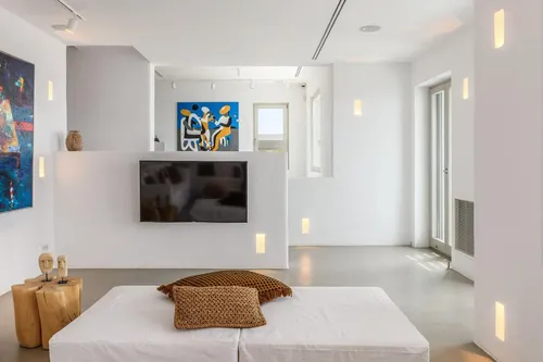 6 Bedrooms Villa in TOURLOS