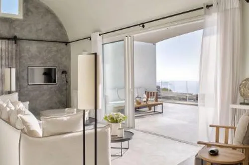 5 Bedrooms Villa in MEGALOCHORI