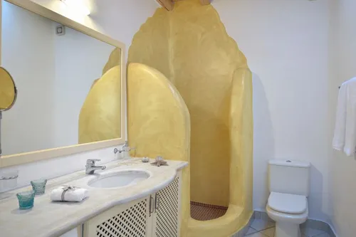 9 Bedrooms Villa in AGIOS LAZAROS