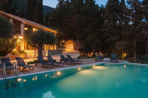 7 Bedrooms Villa in CORFU