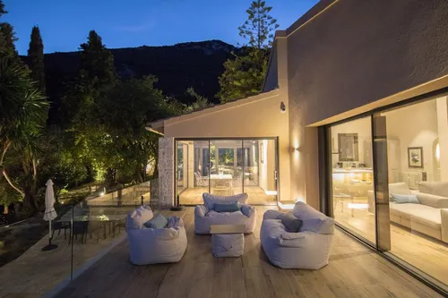 7 Bedrooms Villa in CORFU