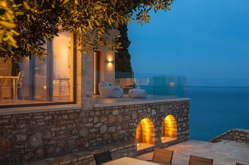 7 Bedrooms Villa in CORFU