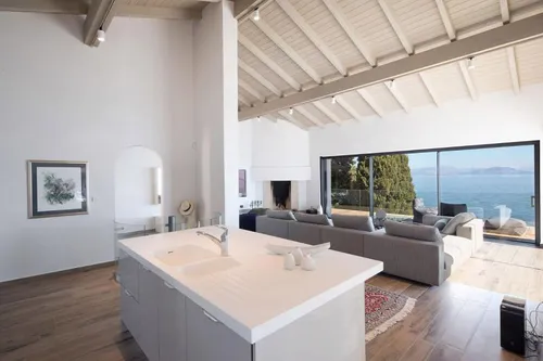 7 Bedrooms Villa in CORFU