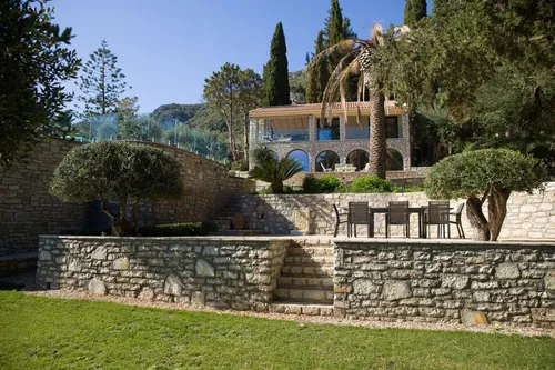 7 Bedrooms Villa in CORFU