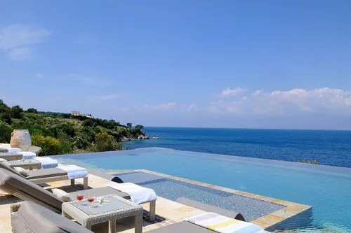 10 Bedrooms Villa in CORFU