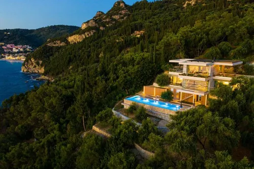 5 Bedrooms Villa in CORFU