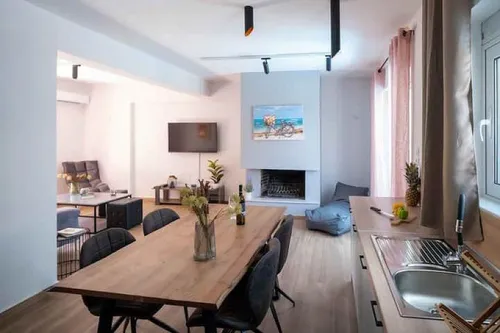 3 Bedrooms Villa in VARI