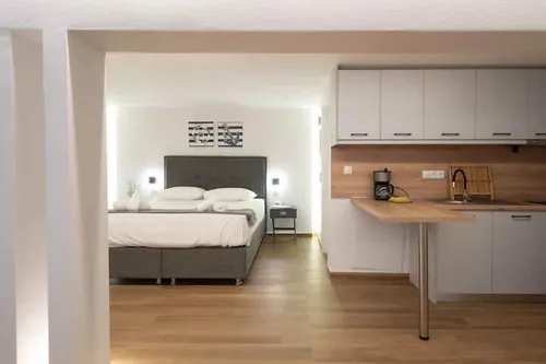 3 Bedrooms Villa in VARI